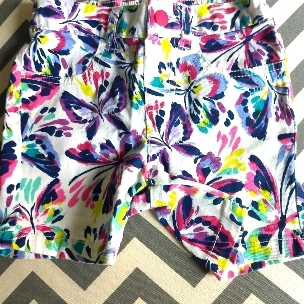 Butterfly shorts size 3T